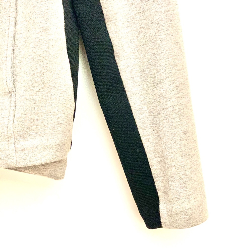 Vince Gray Knit Asymmetrical Zip Jacket L EUC - Picture 8 of 14